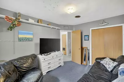 131 SW 58th Ave, Plantation, FL 33317 - Photo 45