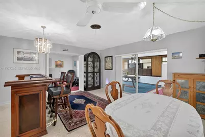 131 SW 58th Ave, Plantation, FL 33317 - Photo 23