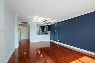 116 Royal Park Dr #4D, Oakland Park, FL 33309 - Photo 11