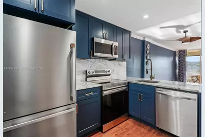116 Royal Park Dr #4D, Oakland Park, FL 33309 - Photo 1
