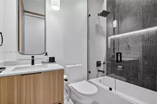 1008 NE 114th St, Biscayne Park, FL 33161 - Photo 27