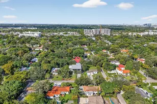 1008 NE 114th St, Biscayne Park, FL 33161 - Photo 63