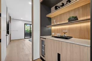 1008 NE 114th St, Biscayne Park, FL 33161 - Photo 29