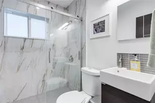 475 NW 42nd St, Miami, FL 33127 - Photo 17