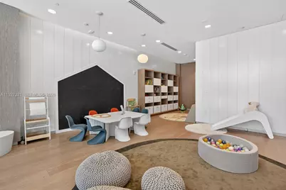 5775 Collins Ave #605, Miami Beach, FL 33140 - Photo 39