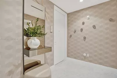 5775 Collins Ave #605, Miami Beach, FL 33140 - Photo 11