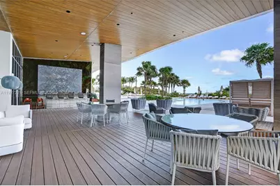 5775 Collins Ave #605, Miami Beach, FL 33140 - Photo 33