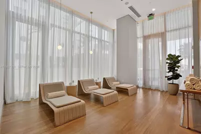 5775 Collins Ave #605, Miami Beach, FL 33140 - Photo 29