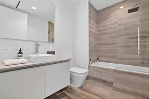 5775 Collins Ave, Miami Beach, FL 33140 - Photo 17