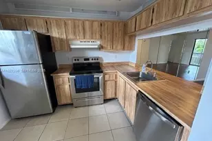 9173 NW 1st Ct, Pembroke Pines, FL 33024 - Photo 5