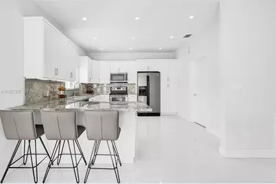 1102 Meadowlark Ave, Miami Springs, FL 33166 - Photo 21