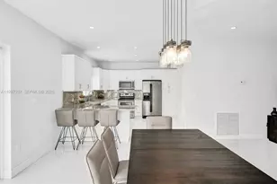 1102 Meadow Lark Ave, Miami Springs, FL 33166 - Photo 15