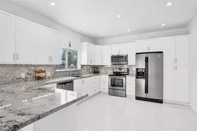 1102 Meadowlark Ave, Miami Springs, FL 33166 - Photo 23
