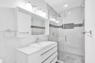 1102 Meadowlark Ave, Miami Springs, FL 33166 - Photo 31