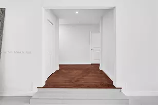 1102 Meadow Lark Ave, Miami Springs, FL 33166 - Photo 45