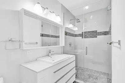 1102 Meadowlark Ave, Miami Springs, FL 33166 - Photo 31