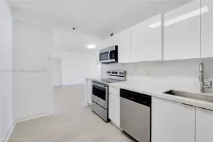 401 69th St, Miami Beach, FL 33141 - Photo 5