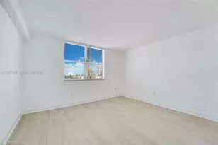 401 69th St, Miami Beach, FL 33141 - Photo 11