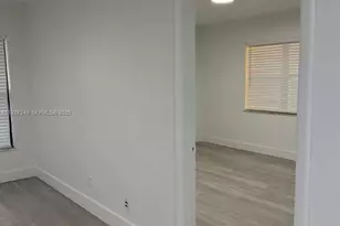 10020 Winding Lake Rd, Sunrise, FL 33351 - Photo 9