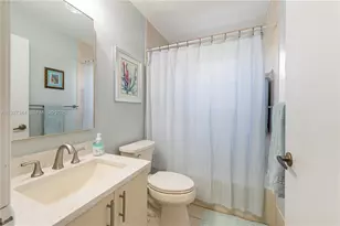 15230 Wilshire Way, Pembroke Pines, FL 33027 - Photo 19