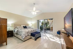 15230 Wilshire Way, Pembroke Pines, FL 33027 - Photo 13