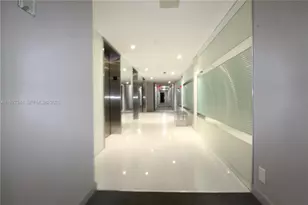 20379 W Country Club Dr, Aventura, FL 33180 - Photo 25