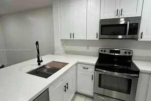 12605 SW 54th Ct, Miramar, FL 33027 - Photo 3