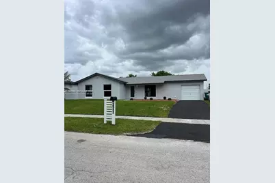 26222 SW 124th Pl, Homestead, FL 33032 - Photo 1