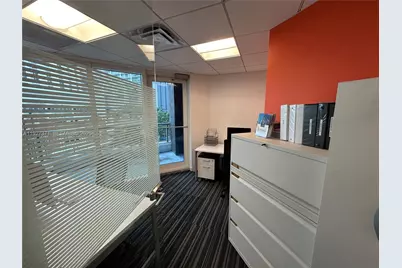 40 SW 13th St #202, Miami, FL 33130 - Photo 11