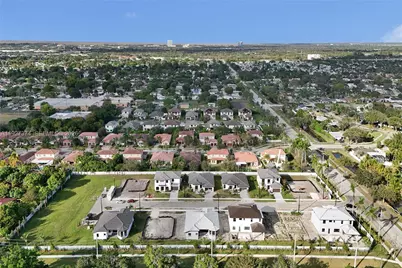 13023 Davie Oaks Dr, Davie, FL 33325 - Photo 53