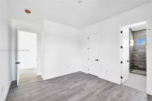 13023 Davie Oaks Dr, Davie, FL 33325 - Photo 45