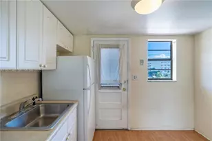 2929 Point E, Aventura, FL 33160 - Photo 17