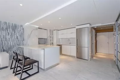 6423 Collins Ave #304, Miami Beach, FL 33141 - Photo 3