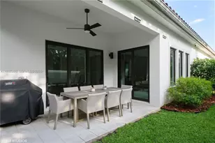 5883 W Brookfield Cir W, Hollywood, FL 33312 - Photo 25