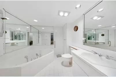 465 Ocean Dr #224, Miami Beach, FL 33139 - Photo 5