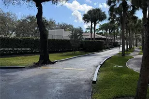 9001 SW 94th St, Miami, FL 33176 - Photo 25