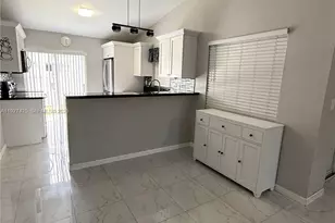 14731 N Beckley Square, Davie, FL 33325 - Photo 7