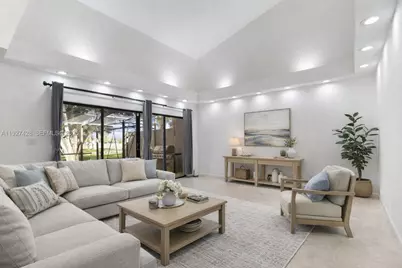 2305 Saint Andrews Rd #129, Hollywood, FL 33021 - Photo 3