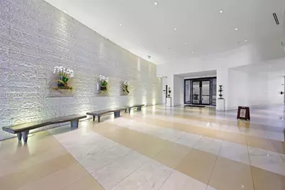 200 Biscayne Boulevard Way #4311, Miami, FL 33131 - Photo 31