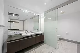 200 Biscayne Blvd Way, Miami, FL 33131 - Photo 13