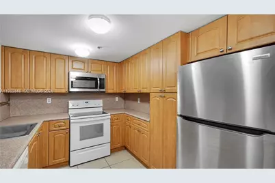 120 S Douglas Rd #505, Medley, FL 33134 - Photo 29