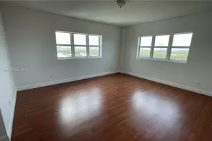 14951 Royal Oaks Ln, North Miami, FL 33181 - Photo 7