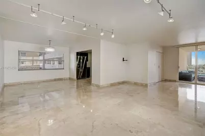 121 Golden Isles Dr #607, Hallandale Beach, FL 33009 - Photo 15