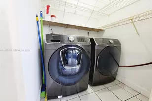 18815 NW 62nd Ave, Hialeah, FL 33015 - Photo 15