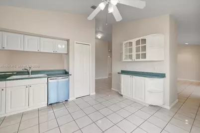 1324 SW 8th Ct, Cape Coral, FL 33914 - Photo 13