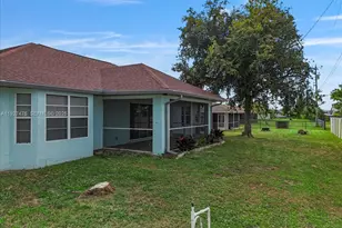 1324 SW 8th Ct, Cape Coral, FL 33914 - Photo 29