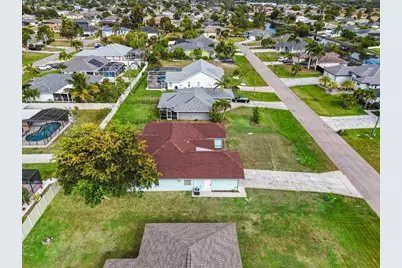 1324 SW 8th Ct, Cape Coral, FL 33914 - Photo 33