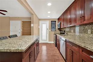 1340 Lincoln Rd, Miami Beach, FL 33139 - Photo 3