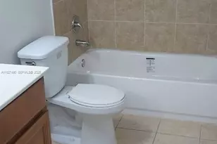 17330 NW 67th Pl, Hialeah, FL 33015 - Photo 5