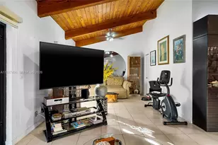 2669 S Parkview Dr, Hallandale Beach, FL 33009 - Photo 31